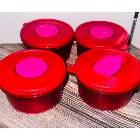 4 Tupperware Rock N Serve 1.5 Cup Red Microwave Dip/Soup Bowl #1667 Vent Lid - Picture 2 of 2